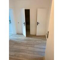 2 Zimmer Küche diel Bad Gäste wo Wg geeignet - Grevenbroich Hemmerden