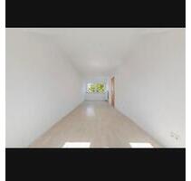 4 Zimmer Küche Bad in Brühl bei Schwetzingen Dachgeschoss+Garten