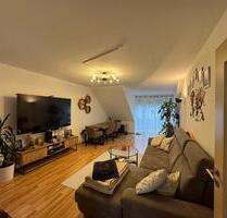 Helle 3-Zimmer Dachgeschosswohnung mit Balkon und EBK - Moosburg an der Isar