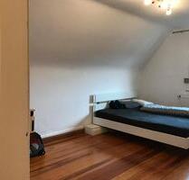 WG Zimmer in Metzingen in bester Lage zu vermieten