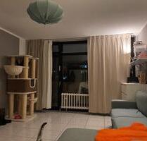 großes WG Zimmer mit Loggia in Köln-Weiden mit Anmeldung