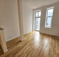 Wohnen im Denkmal! 3 Zimmer mit Balkon + Parkett + Bad mit Wa + SP - Magdeburg Alte Neustadt