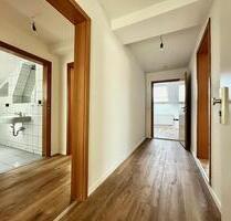Über den Dächern der Südstadt: 4 Zimmer Wohnung mit Einbauküche! - Wilhelmshaven