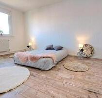 Schöne 2 und 3 Zimmer Wohnung in Weißenfels zu vermieten