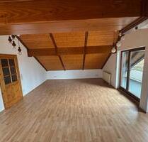 3- Zimmer Dachgeschosswohnung zur Miete in Renfrizhausen - Sulz am Neckar