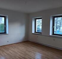 helle 2 Zimmer Wohnung im EG mit separater Küche und Dusche! #Tu8 - Freital
