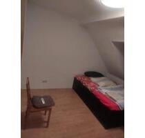 1 Zimmer Wg für Pendler oder Weekend heimfahrer - Homburg