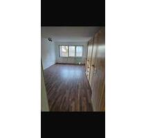 WG Zimmer Zimmervermietung 30 qm 12 qm in einer 120qm Wohnung - Kirchardt