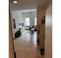 2,5 Zimmer EG Wohnung mit Terrasse & kl. Gartenanteil (Krefeld)