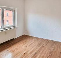 Erstbezug nach Sanierung! Zentral gelegene 2-Zimmer Wohnung direkt im Bahnhof Oebisfelde. - Oebisfelde-Weferlingen