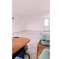 3 Zimmer Dappelhaushälfte - 1.300,00 EUR Kaltmiete, in Florstadt (PLZ: 61197)