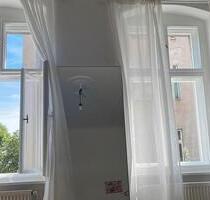 Untermiete 1 Zimmer Wohnung 2.8. - 31.10. (evtl. länger) - Berlin Neukölln