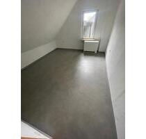 4 Zimmer Dachgeschosswohnung - 750,00 EUR Kaltmiete, in Bottrop (PLZ: 46238) Batenbrock