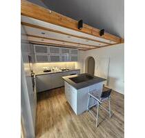 Schöne möblierte 2,5 Zimmer Wohnung mit Galerie in Zeilsheim - Frankfurt am Main Sindlingen