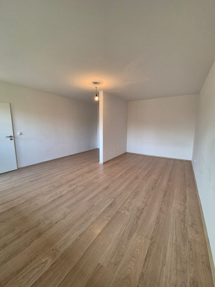 schöne 1-Zimmer Wohnung mit Balkon zu vermieten - Duisburg Rheinhausen
