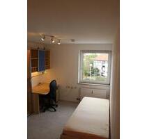 Möbiliertes 1-Zimmer Appartement, zentral gelegen, renoviert - Erlangen Am Anger