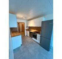 Helle 3-Zimmer Wohnung mit Loggia in Ludwigsburg-Neckarweihingen - Stuttgart Botnang