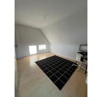 WG Zimmer (ca12qm mit Terrasse) - Ahrensburg