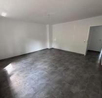 Moderne 3 Zimmer Erdgeschoss Wohnung mit Balkon sofort beziehbar - Bad Harzburg