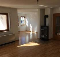 Helle 3 12 Zimmer Wohnung mit Balkon, Garten und EBK in Mösbach - Achern