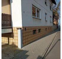 Schöne 4 Zimmer Wohnung in Erfelden - Darmstadt Darmstadt-Nord