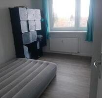 WG Zimmer 15qm-20qm - 400,00 EUR Kaltmiete, ca.  15,00 m² in Wilkau-Haßlau (PLZ: 08112)