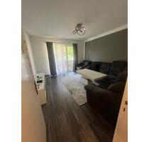 Gepflegte 2,5 Zimmer Wohnung mit EBK + Balkon zentral HH-Harburg - Hamburg