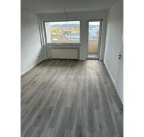Komplett Renovierte 3 Zimmer Wohnung in 42277 Wup. zu vermieten - Wuppertal Gemarkung Langerfeld