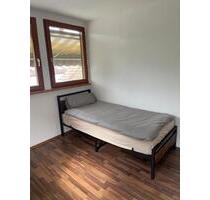 1 Zimmer wg - 650,00 EUR Kaltmiete, ca.  100,00 m² Wohnfläche in Vogtsburg im Kaiserstuhl (PLZ: 79235)