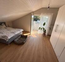 2 Zimmer Wohnung in toller Lage mit Stellplatz und großer Garage - Mainhausen