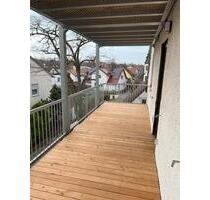 Große, lichtdurchflutete, komplett sanierte WG-Wohnung mit geh. Innenausstattung und Balkon - Augsburg Bergheim