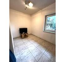 Kleines Zimmer in Kämpfelbach-Ersingen zu vermieten