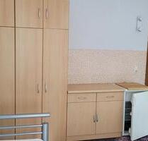Möbliertes Zimmer frei. Tel .020384730 - Duisburg Laar