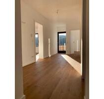 Familientraum - Große 4-Zimmer Wohnung mit Wintergarten u. Balkon - Eppstein