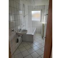 4 Zimmer Wohnung in Maulbronn - 850,00 EUR Kaltmiete, ca.  80,00 m² in Maulbronn (PLZ: 75433)