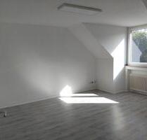 Gemütliche 2 Zimmer DG Wohnung in Duisburg zu vermieten