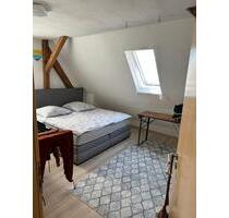 3,5 Zimmer Dachgeschoss - 1.150,00 EUR Kaltmiete, ca.  75,00 m² in Memmingen (PLZ: 87700)