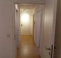 Schöne, helle 2-Zimmer DG-Wohnung in Neuburg zu vermieten! - Neuburg an der Donau