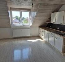 Helle 4 Zimmer Wohnung mit Einbauküche und Garten - Wiesent