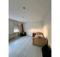 2 Zimmer Wohnung - 840,00 EUR Kaltmiete, ca.  65,00 m² in Saarbrücken (PLZ: 66121) Eschberg