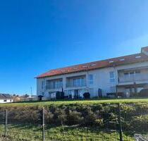 Neuwertige 5 Zimmer Wohnung in Veitshöchheim