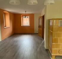 Erstbezug nach Sanierung mit EBK: 2-Zimmer Hochparterre Wohnung - Königswartha