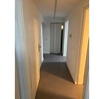 Neuwertige 2 Zimmer Whg mit EBK & Garten - Freiberg am Neckar