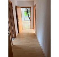 2,5 Zimmer Wohnung DG - 350,00 EUR Kaltmiete, ca.  70,00 m² in Elsteraue (PLZ: 06729)