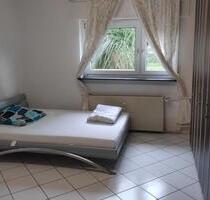 Möbiliertes Zimmer in WG - 315,00 EUR Kaltmiete, ca.  14,00 m² in Pfungstadt (PLZ: 64319)