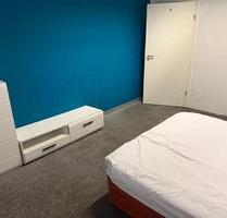 Zimmer für paar - 800,00 EUR Kaltmiete, ca.  25,00 m² in Ottobrunn (PLZ: 85521)