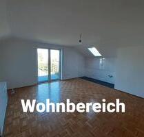2,5 Zimmer DG-Wohnung Balkon + Abseite + Stellplatz - Abensberg