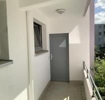 Kartons packen und in unsere renovierte 2,5 Zimmer Wohnung einziehen - Monheim am Rhein