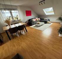 Helle 2 Zimmer Dachgeschosswohnung in Frankenberg - Frankenberg (Eder)