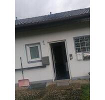 2 Zimmer Wohnung mit großen Balkon und kleinen Garten zu vermiete - Deißlingen